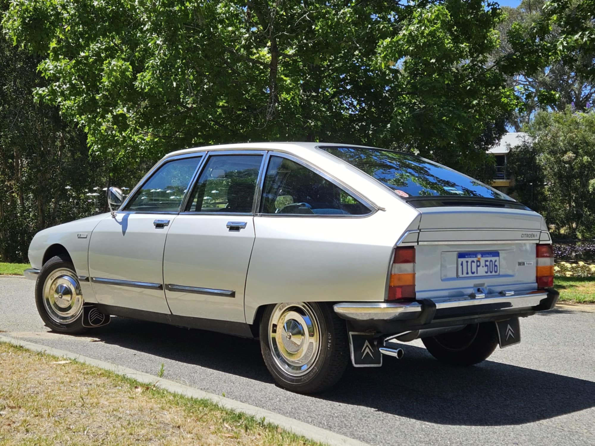 1977-citroen-gs-pallas-sold-paul-blank